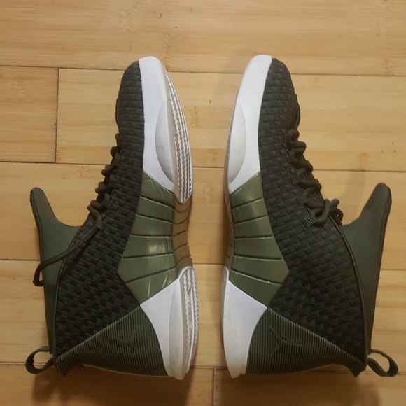Nike Air Jordan 15 Retro WVN PSNY - Picture 4 of 8